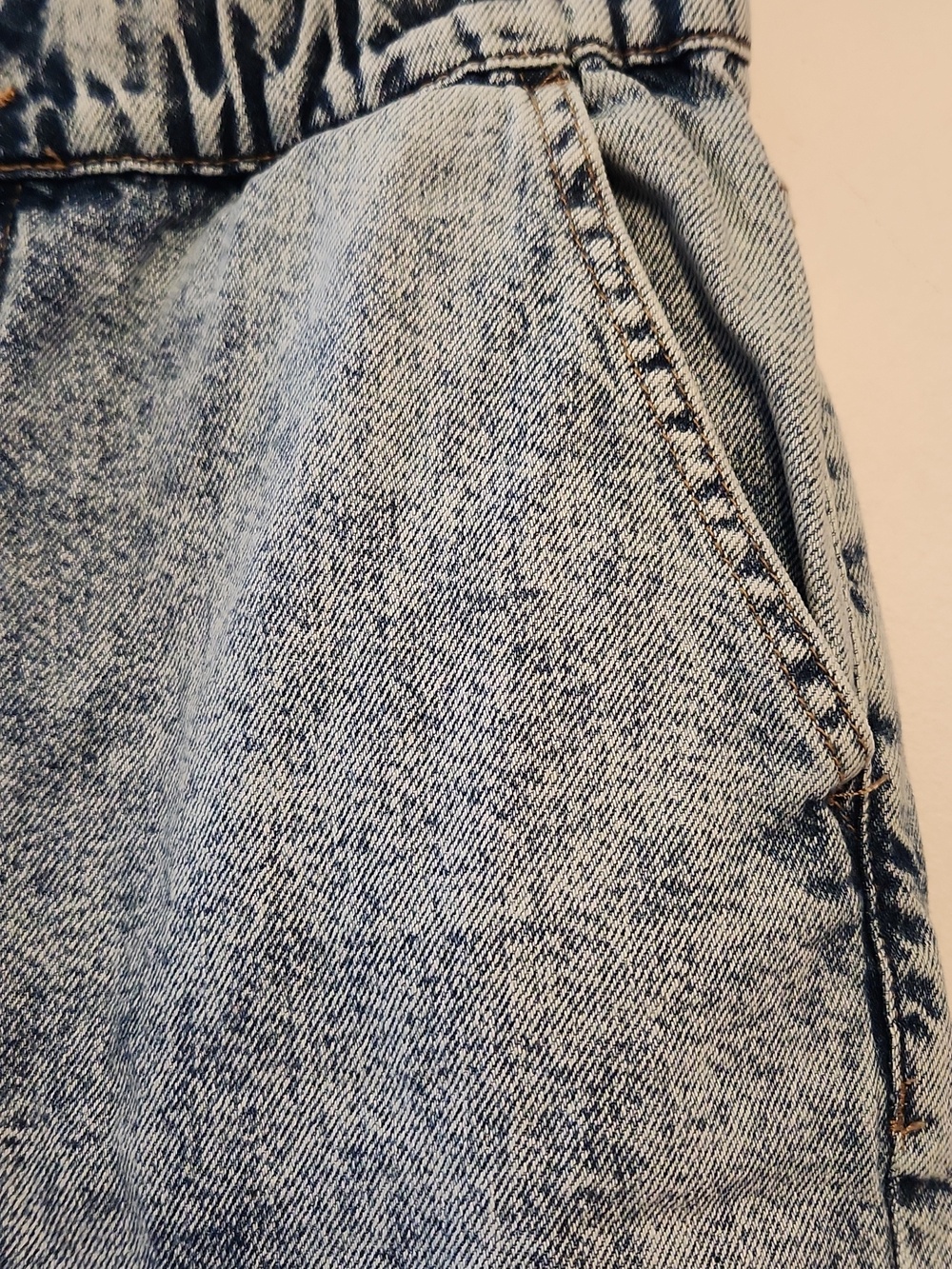 DeFacto Light Wash Elastic Hem Women’s Jogger Jeans Size 28 Waist - Picture 2 of 12